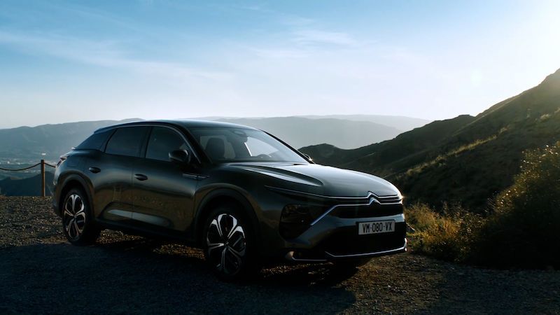 Citroën představuje C5 nové generace, míchá několik segmentů